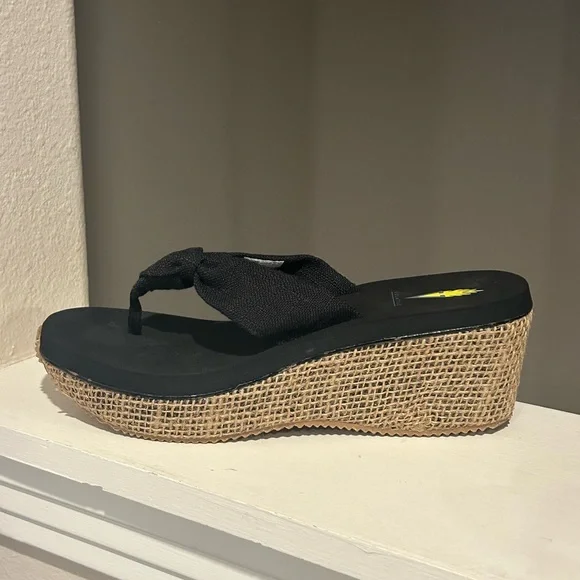 Volatile Tulane Sandals Womens Sz. 10 Black/tan Platform Wedge Thong Flip Flop - Picture 4 of 9